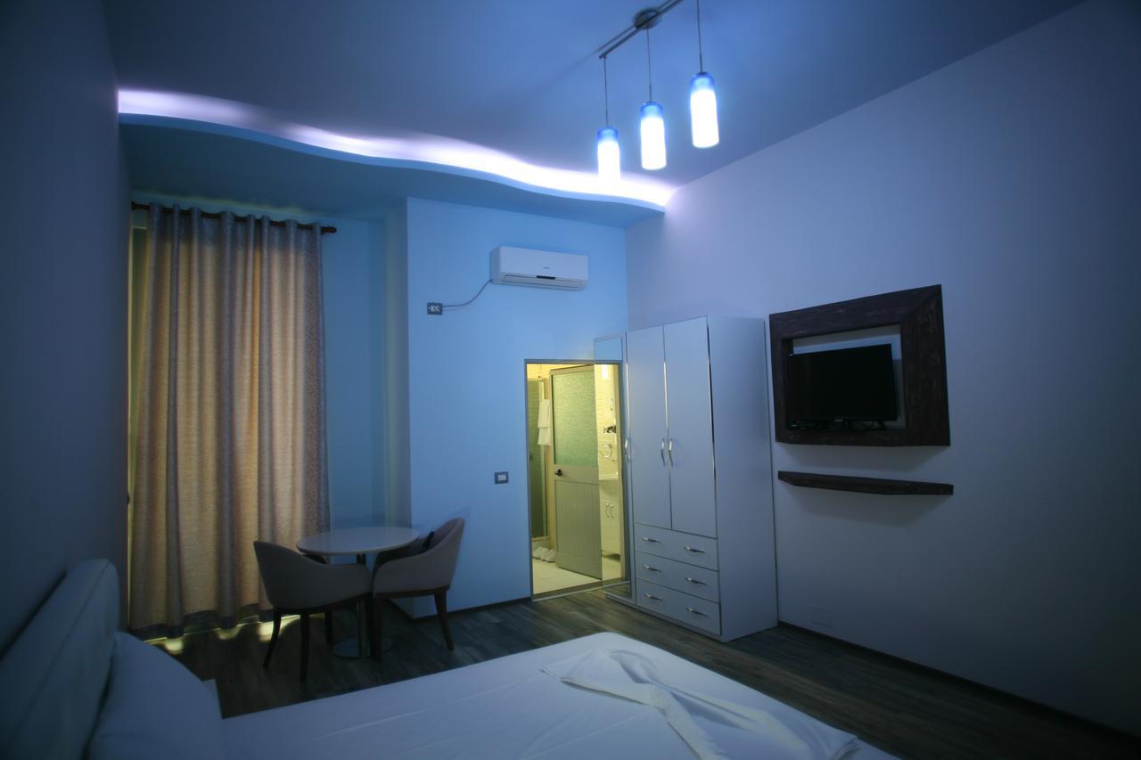 Prince Of Lake Hotel Canaj Exterior foto